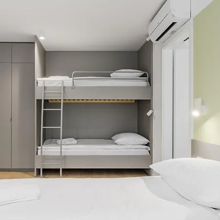 Prenocisca Autur Толмин