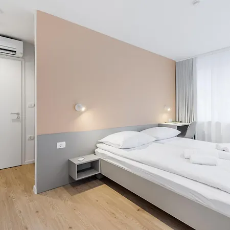 Prenocisca Autur トールミン