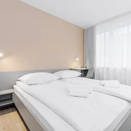 Hotel Prenocisca Autur *