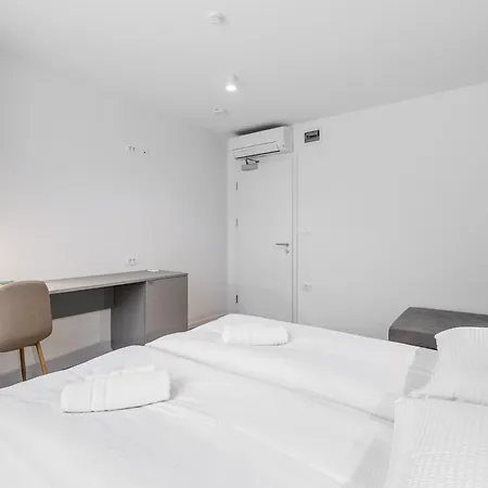 Prenocisca Autur * Толмин