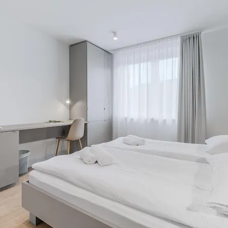 Hotel Prenocisca Autur