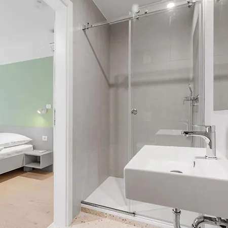 Hotel Prenocisca Autur