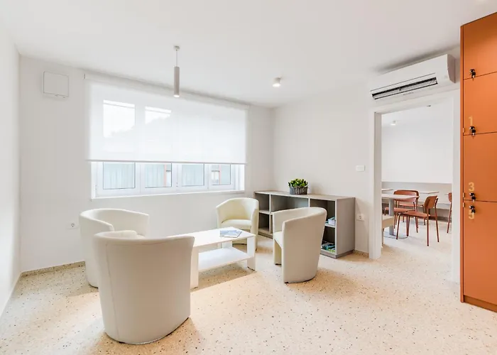 Prenocisca Autur Hotel *