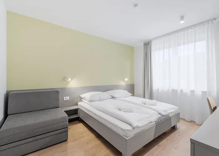 Prenocisca Autur Hotel *